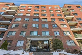25 Lake Street 5B, White Plains, NY 10603
