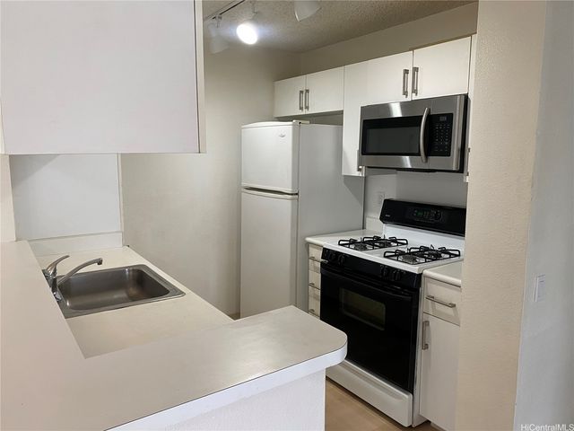 91-238 Hanapouli Circle 27H, Ewa Beach, HI 96706