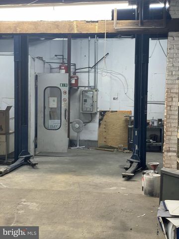 502-510 NEW BROADWAY, Gloucester City, NJ 08030