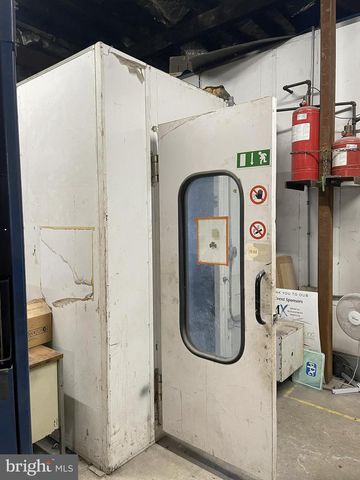 502-510 NEW BROADWAY, Gloucester City, NJ 08030