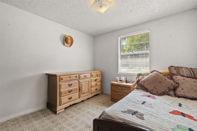 12631 HOBSON SIMMONS ROAD, Lithia, FL 33547