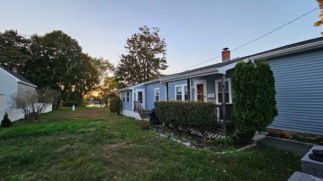 351 Ocean Grove Ave, Swansea, MA 02777
