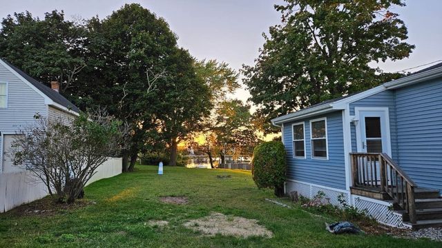 351 Ocean Grove Ave, Swansea, MA 02777
