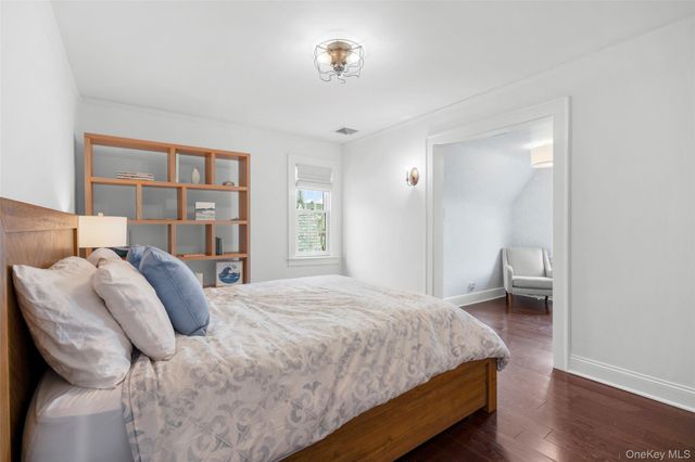 60 Elm Avenue, Larchmont, NY 10538