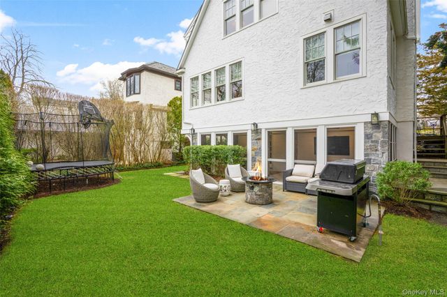 60 Elm Avenue, Larchmont, NY 10538