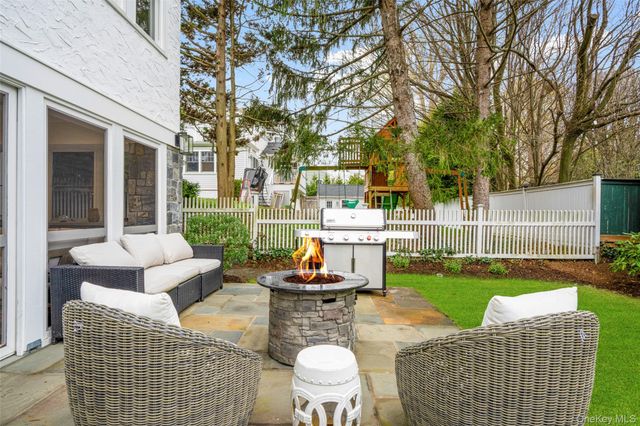 60 Elm Avenue, Larchmont, NY 10538