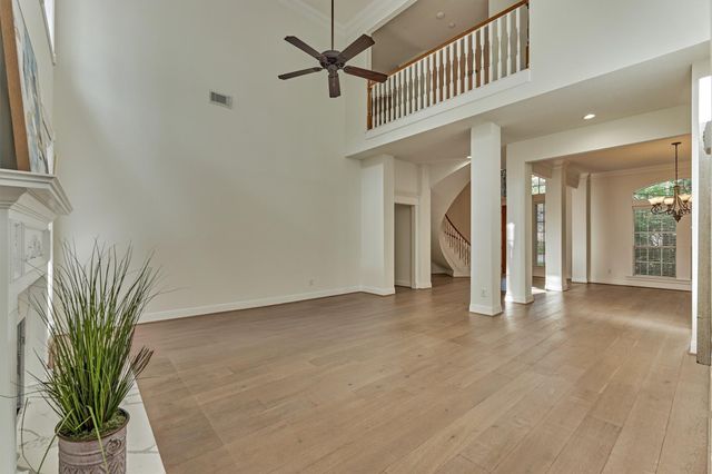 11 Turtle Rock Court, The Woodlands, TX 77381