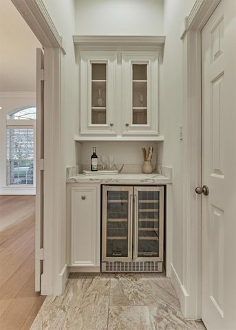 11 Turtle Rock Court, The Woodlands, TX 77381
