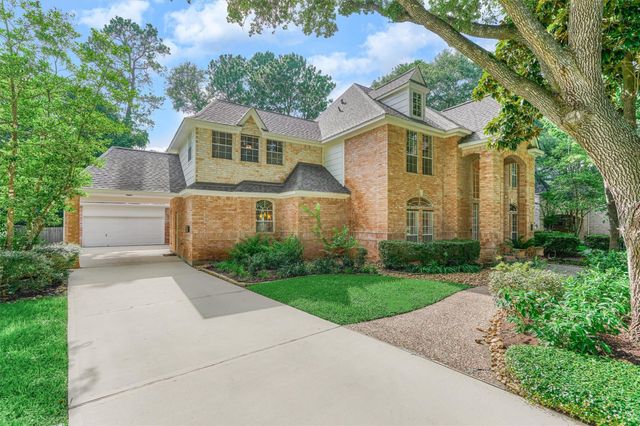 11 Turtle Rock Court, The Woodlands, TX 77381