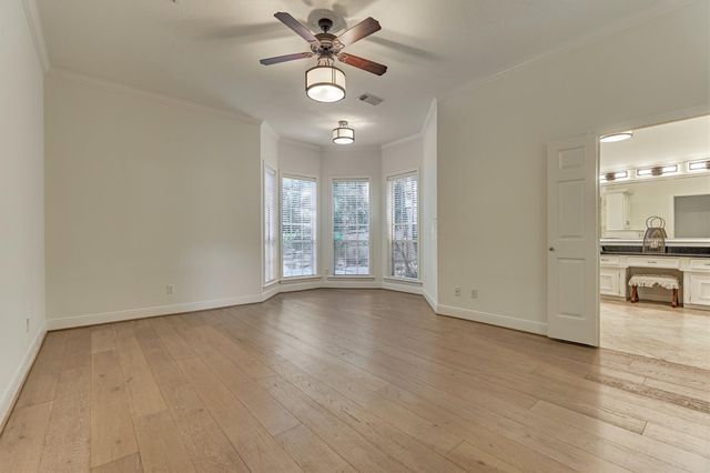 11 Turtle Rock Court, The Woodlands, TX 77381