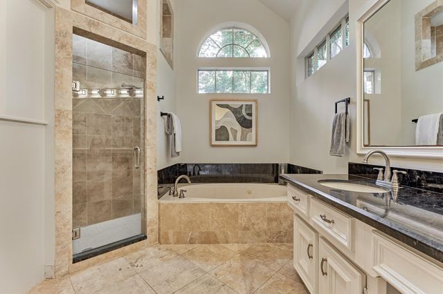 11 Turtle Rock Court, The Woodlands, TX 77381