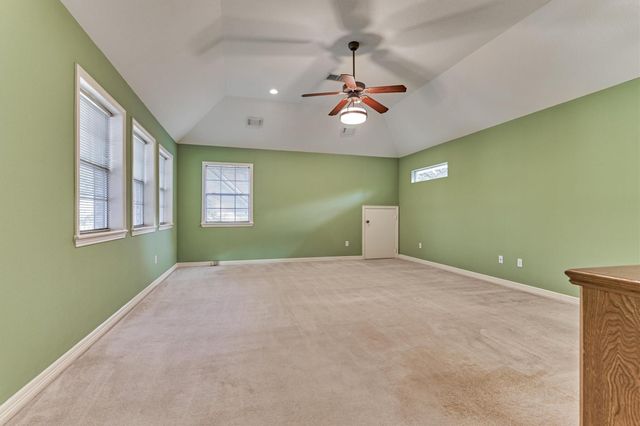 11 Turtle Rock Court, The Woodlands, TX 77381