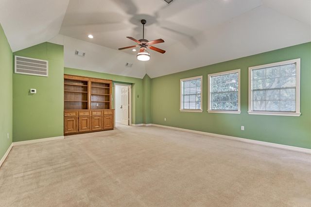 11 Turtle Rock Court, The Woodlands, TX 77381