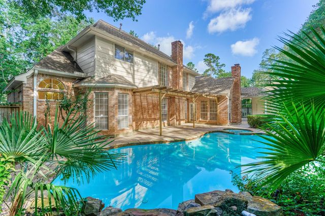 11 Turtle Rock Court, The Woodlands, TX 77381