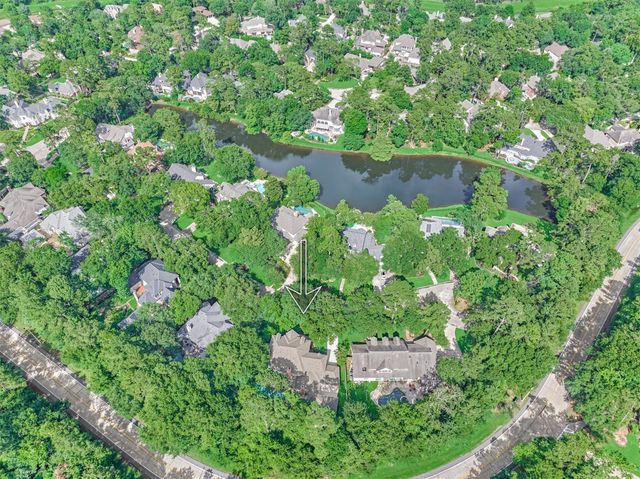 11 Turtle Rock Court, The Woodlands, TX 77381