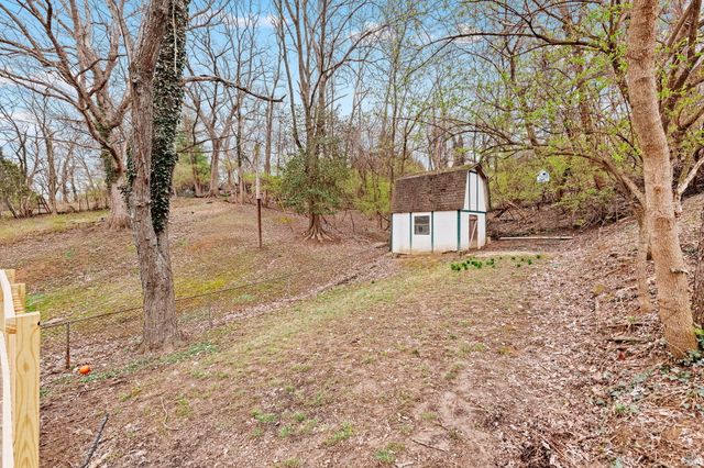 32 Tower Hill Road, Fort Thomas, KY 41075