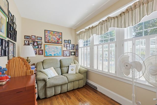 707 Page St, Stoughton, MA 02072
