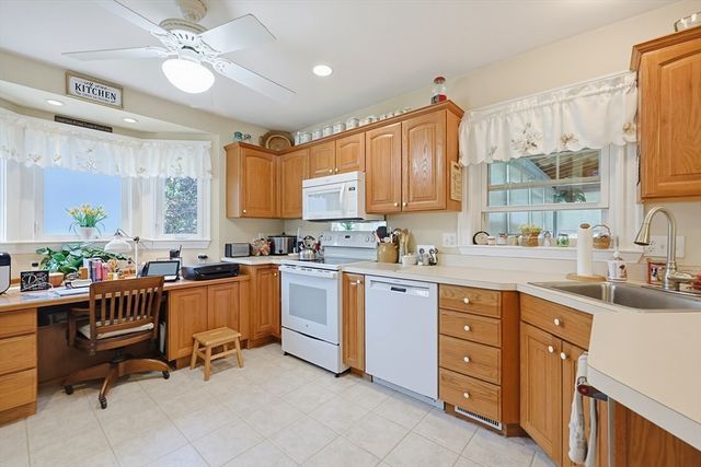 707 Page St, Stoughton, MA 02072