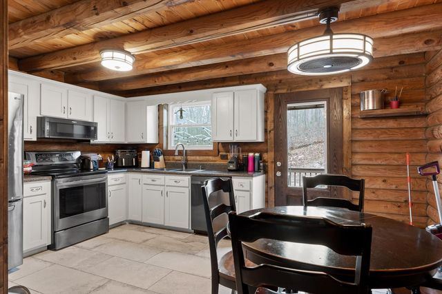 486 E Sharon Circle, Ringgold, GA 30736