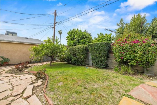 7643 Westland Avenue, North Hollywood, CA 91605