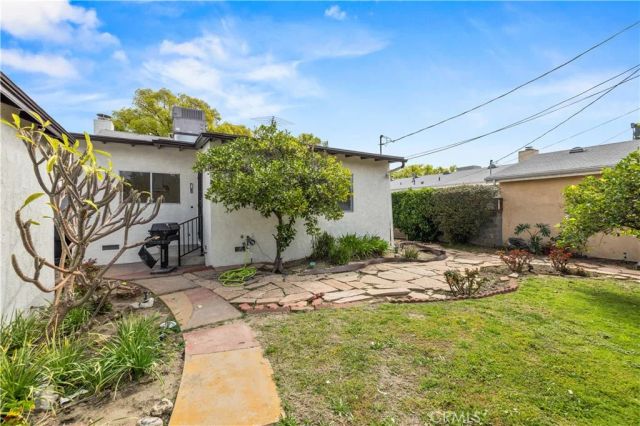 7643 Westland Avenue, North Hollywood, CA 91605