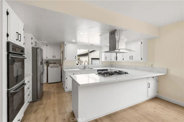 7643 Westland Avenue, North Hollywood, CA 91605