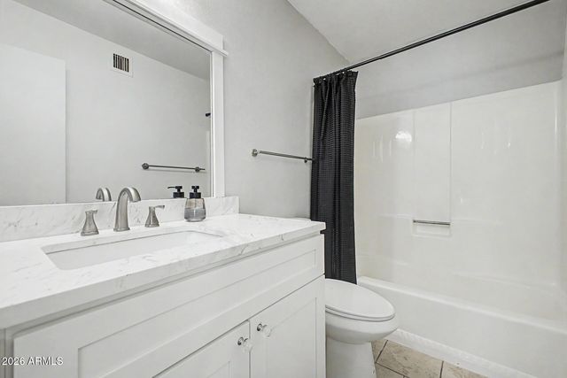 3008 W LUPINE Avenue, Phoenix, AZ 85029
