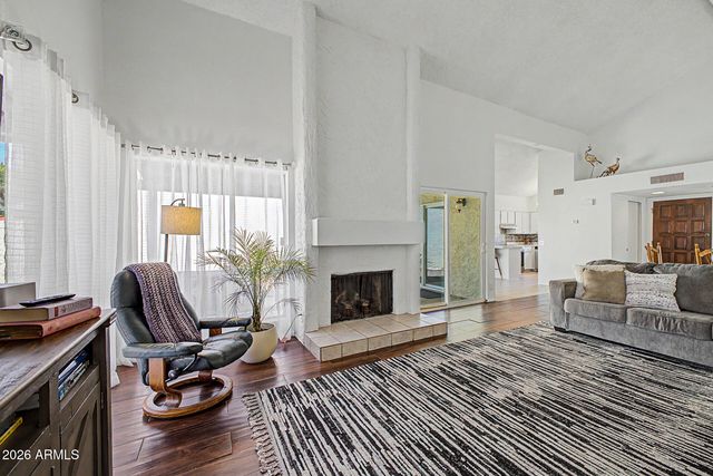 3008 W LUPINE Avenue, Phoenix, AZ 85029