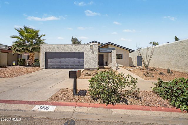 3008 W LUPINE Avenue, Phoenix, AZ 85029