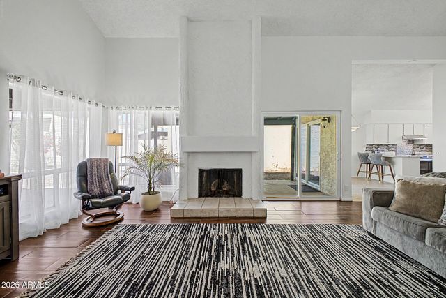 3008 W LUPINE Avenue, Phoenix, AZ 85029
