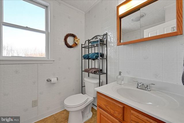 204 W REISTVILLE RD, Myerstown, PA 17067