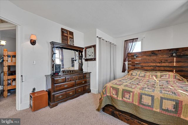 204 W REISTVILLE RD, Myerstown, PA 17067