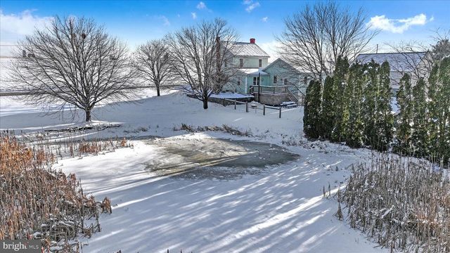 204 W REISTVILLE RD, Myerstown, PA 17067