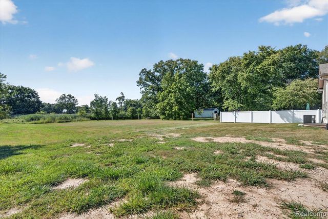 5110 Lathrop Street, Trenton, MI 48183