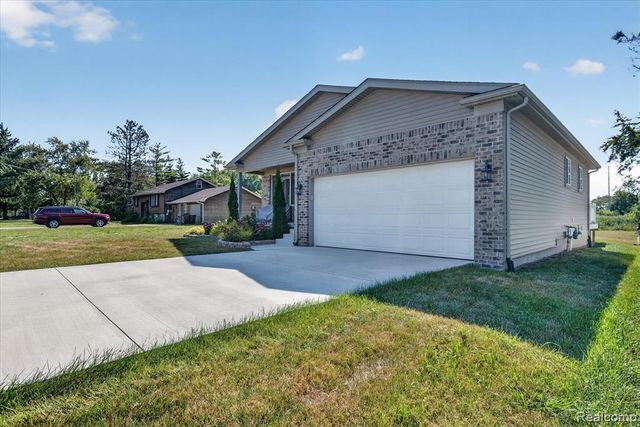 5110 Lathrop Street, Trenton, MI 48183
