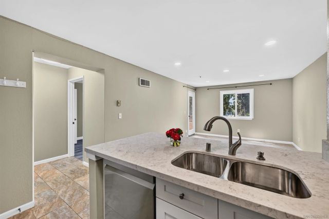 3550 Lebon 6412, San Diego, CA 92122