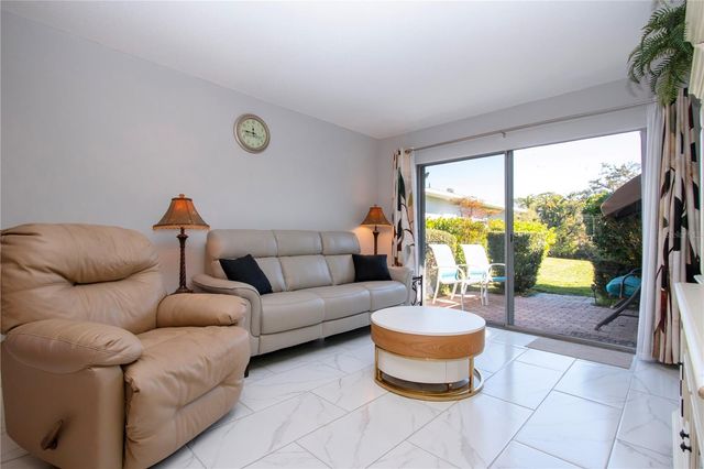 2115 9TH AVENUE W 2A, Bradenton, FL 34205