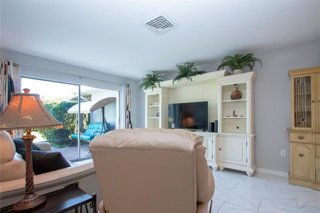 2115 9TH AVENUE W 2A, Bradenton, FL 34205