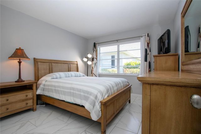 2115 9TH AVENUE W 2A, Bradenton, FL 34205