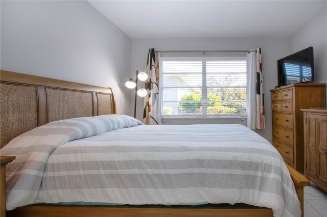 2115 9TH AVENUE W 2A, Bradenton, FL 34205