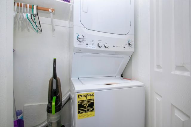 2115 9TH AVENUE W 2A, Bradenton, FL 34205