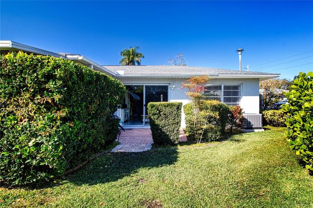 2115 9TH AVENUE W 2A, Bradenton, FL 34205