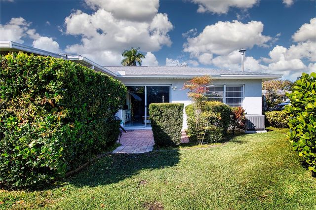2115 9TH AVENUE W 2A, Bradenton, FL 34205