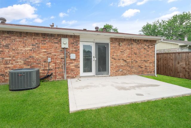 809 Sunny Slope Drive, Allen, TX 75002
