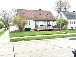 505 S Chocolay Avenue, Clawson, MI 48017