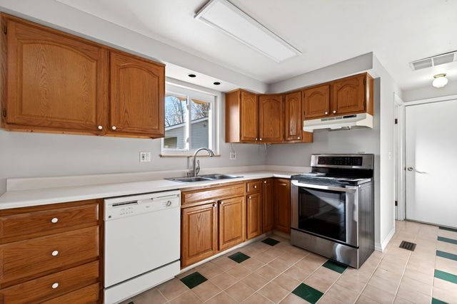 7064 Safari Drive, Huber Heights, OH 45424