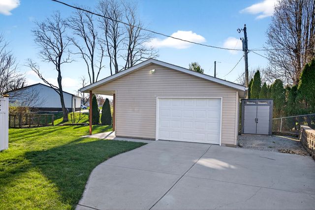 7064 Safari Drive, Huber Heights, OH 45424