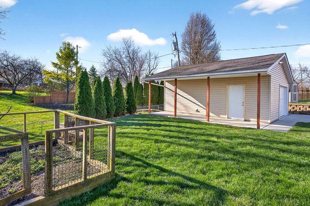 7064 Safari Drive, Huber Heights, OH 45424