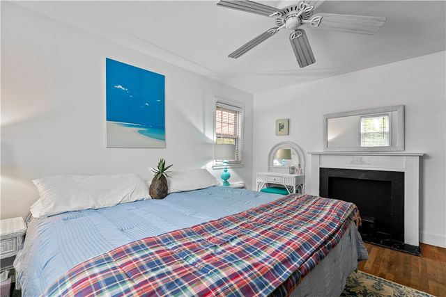 2 Cliff Avenue, Newport, RI 02840