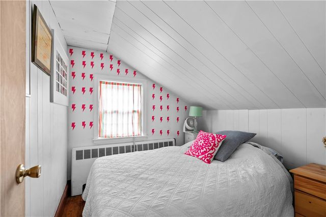 2 Cliff Avenue, Newport, RI 02840